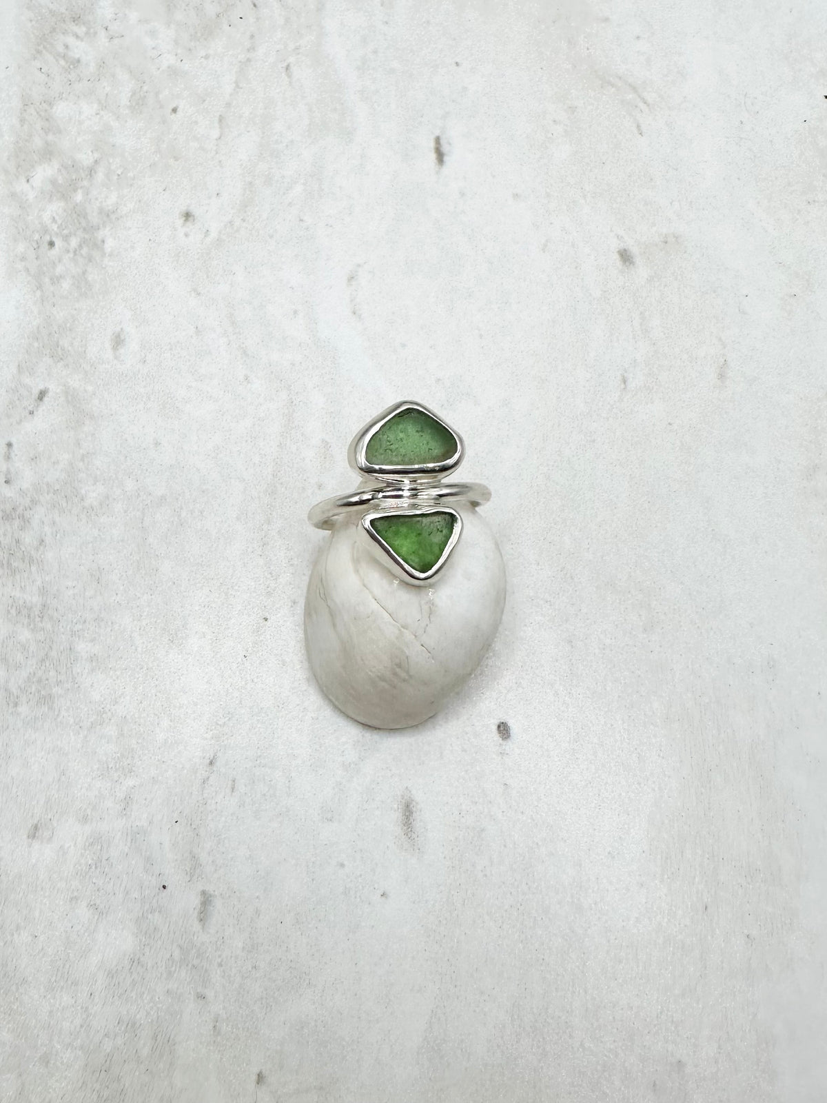 Green Seaglass Ring Silver - N