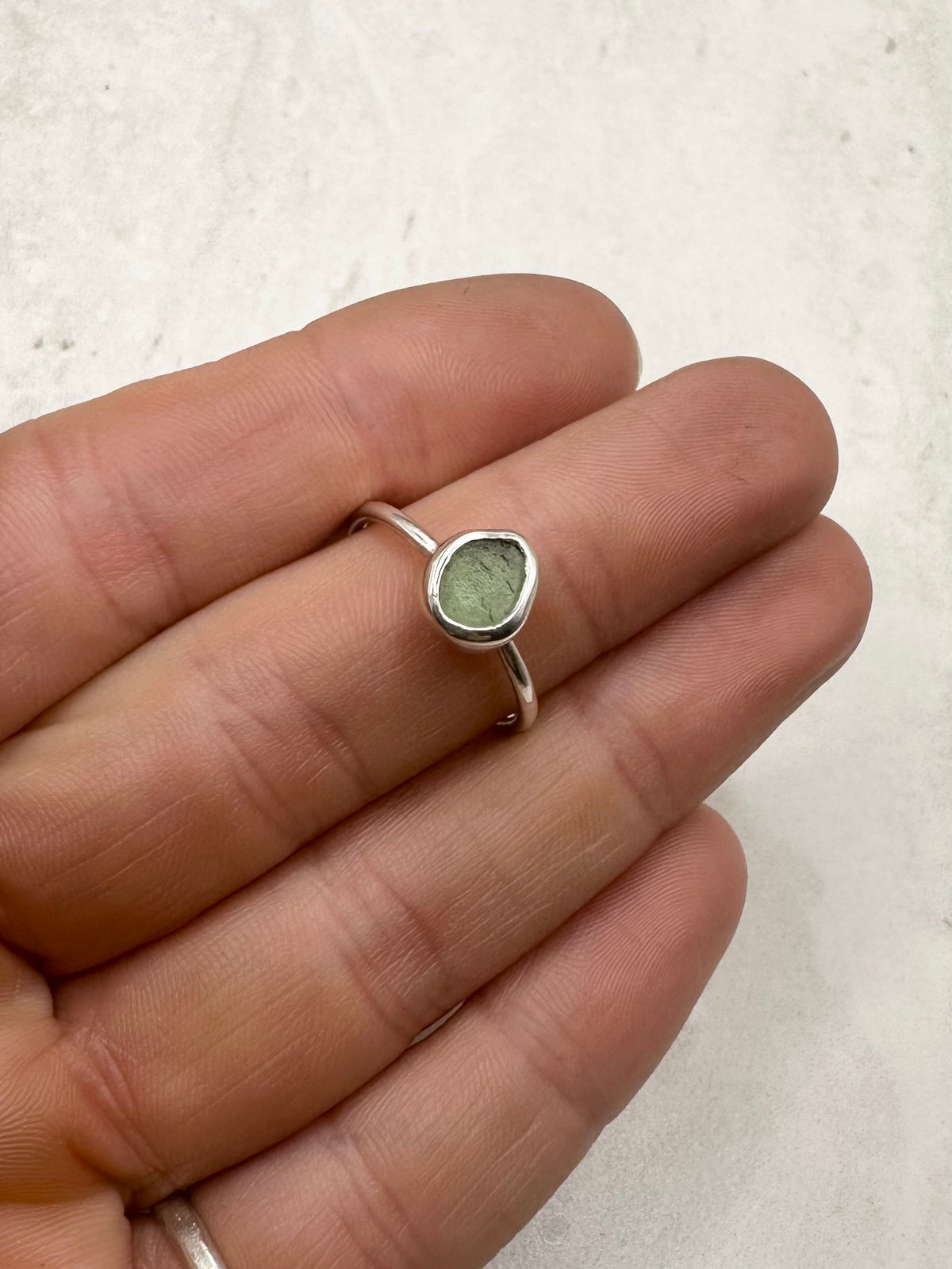 Green Seaglass Ring Silver - N