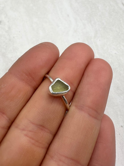 Light Green Seaglass Ring Silver - L