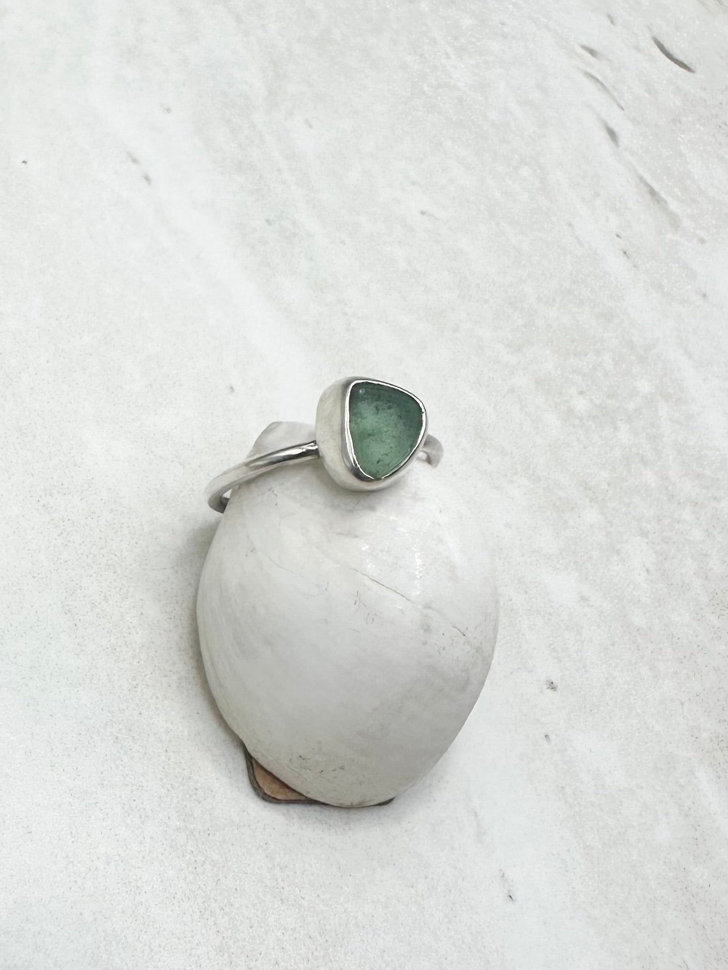 Light Green Seaglass Ring Silver - K