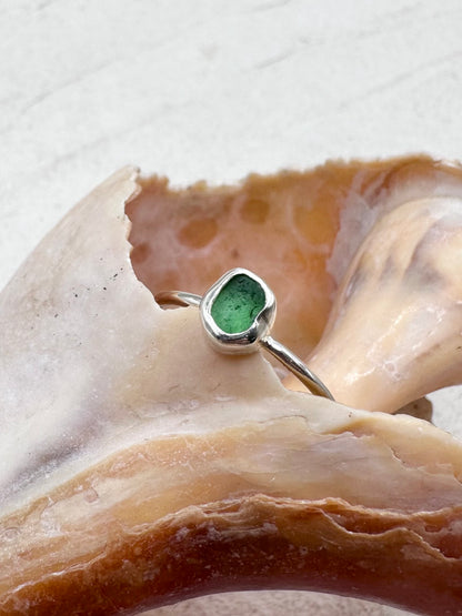Silver Seaglass Ring in Green