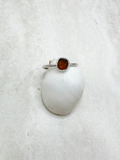 Amber Seaglass Ring Silver - M