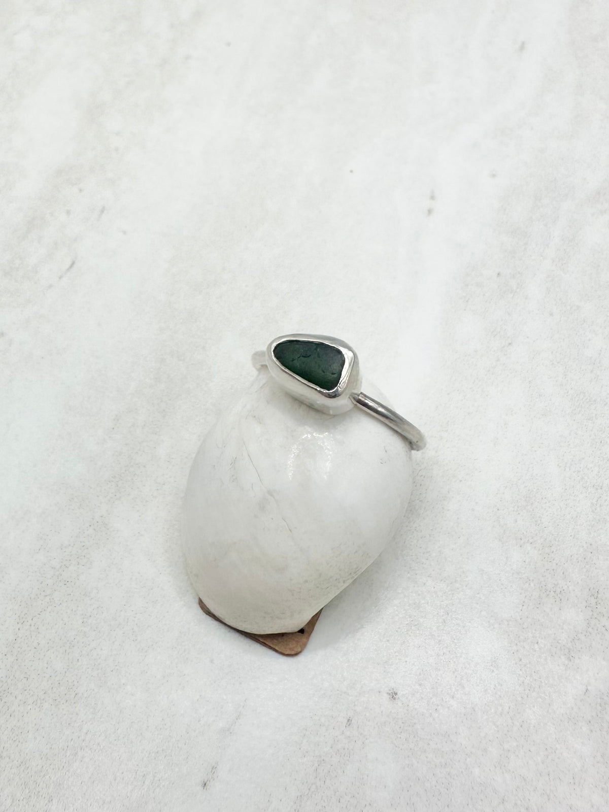 Green Seaglass Ring Silver - L