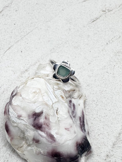 Green Seaglass Flower Ring Silver
