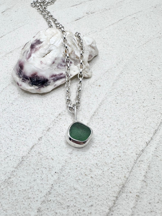 Green Seaglass Pendant Silver