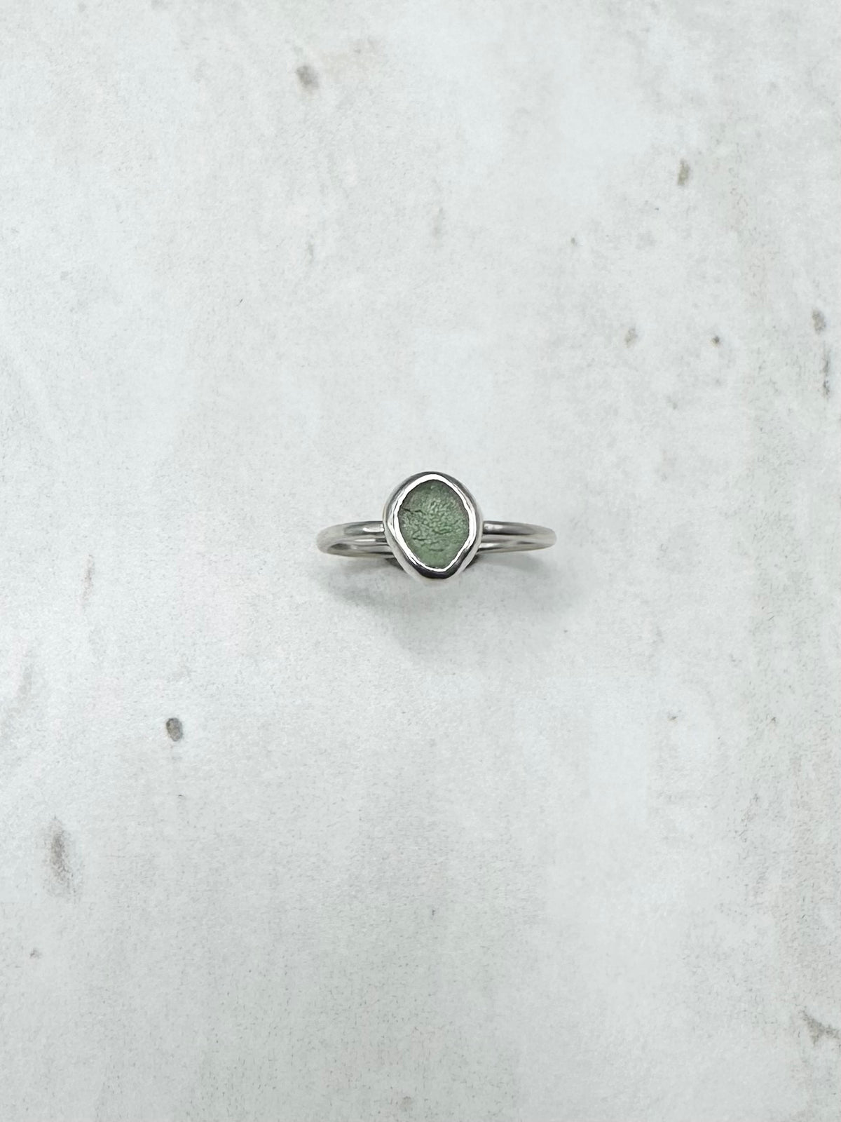 Green Seaglass Ring Silver - N