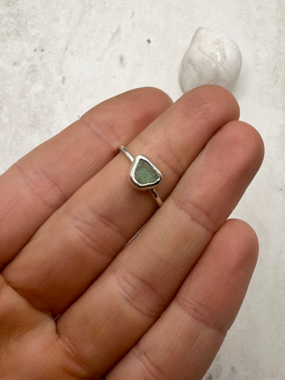 Green Seaglass Ring Silver - N