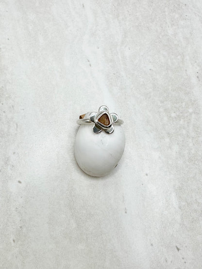 Amber Seaglass Flower Ring Silver - O