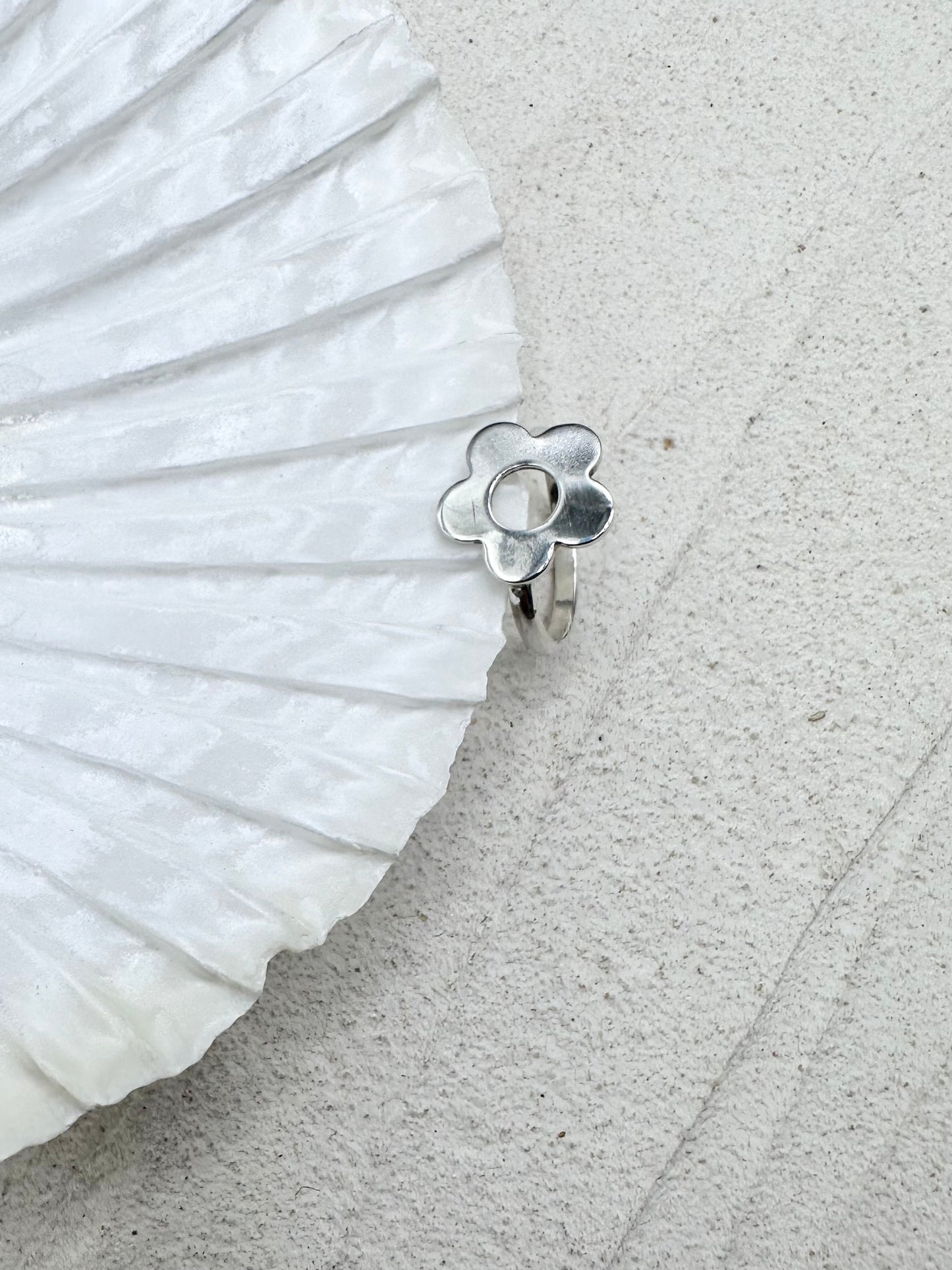 Silver Flower Power Ring