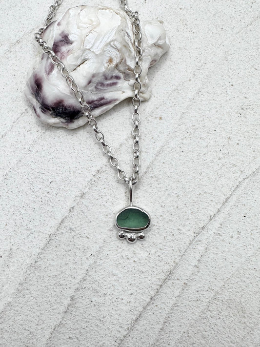Green Seaglass Pendant Silver