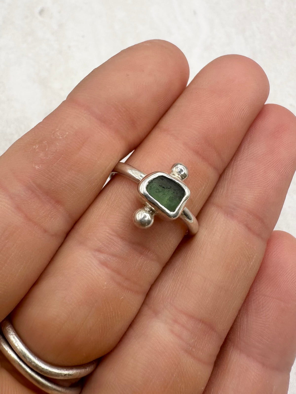 Green Seaglass Ring Silver - N