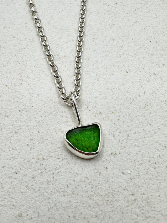 Green Seaglass Pendant Silver
