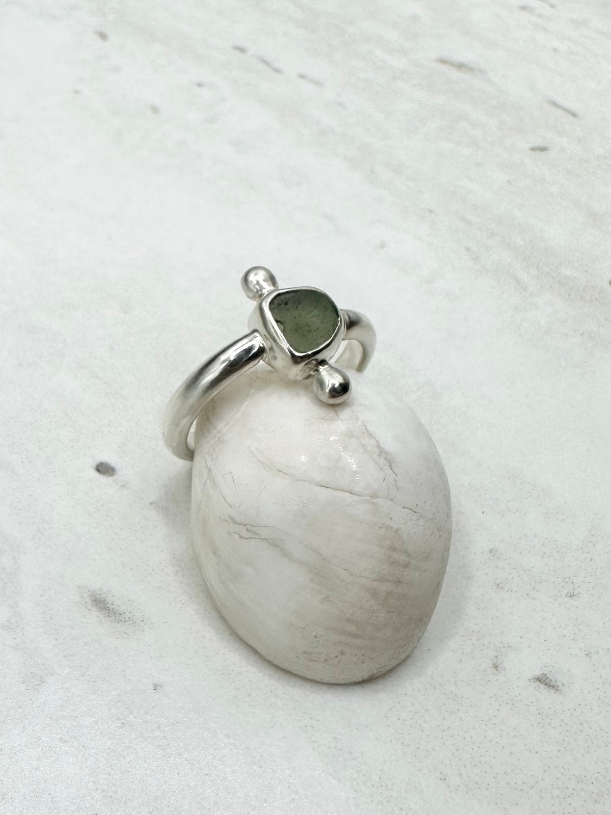 Green Seaglass Ring Silver - N