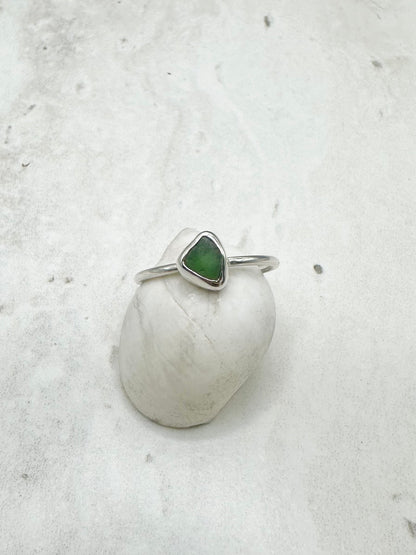 Green Seaglass Ring Silver - S