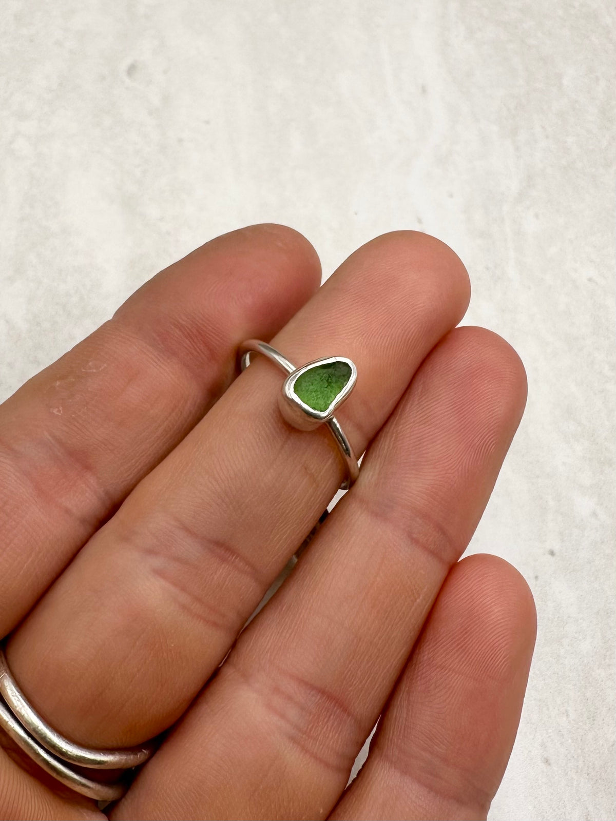 Green Seaglass Ring Silver - N