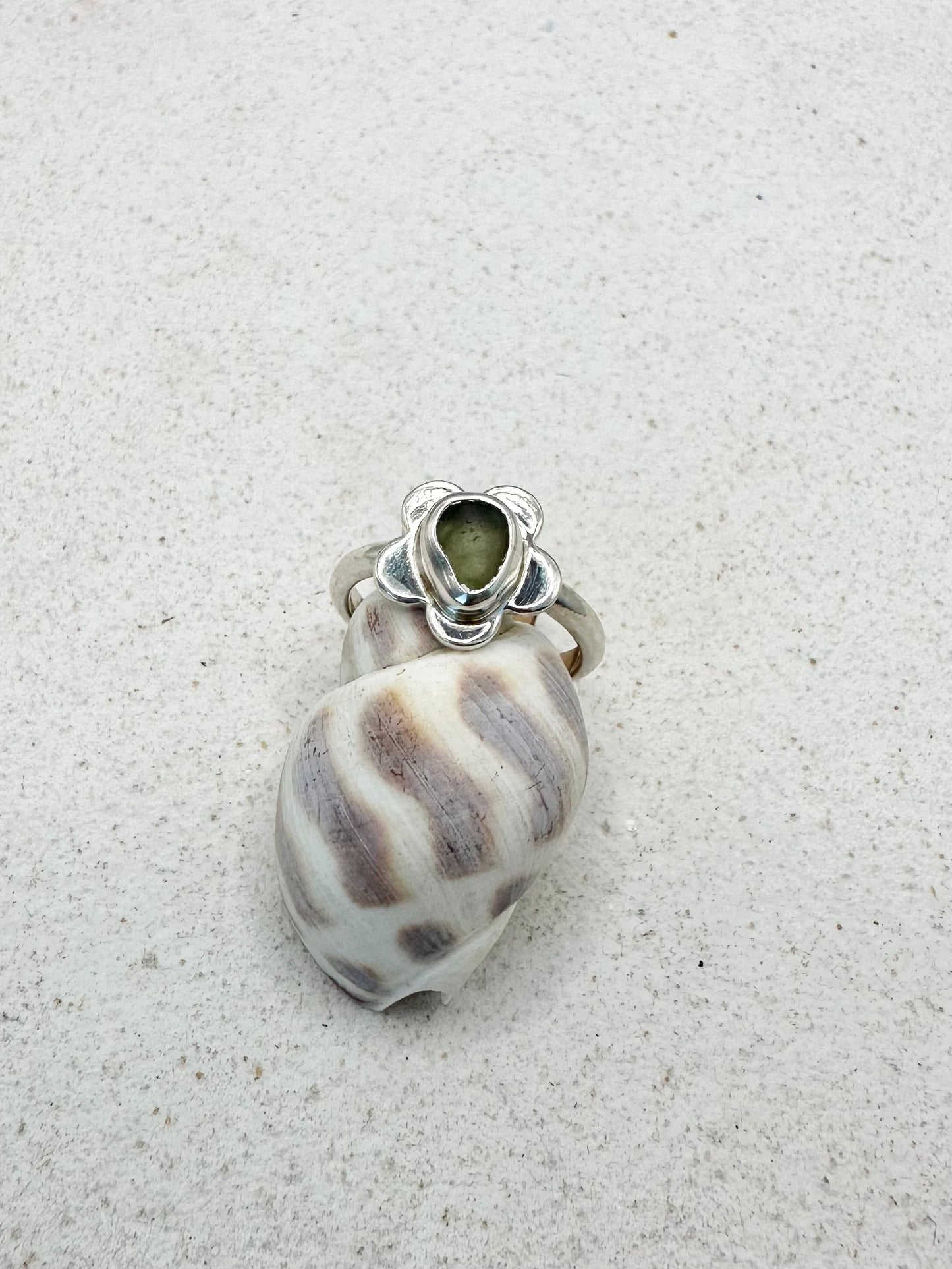 Green Seaglass Flower Ring Silver