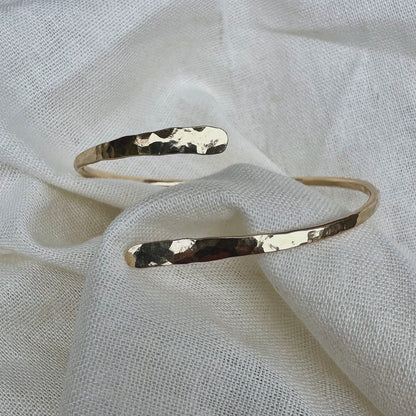 Gold Ocean Bangle
