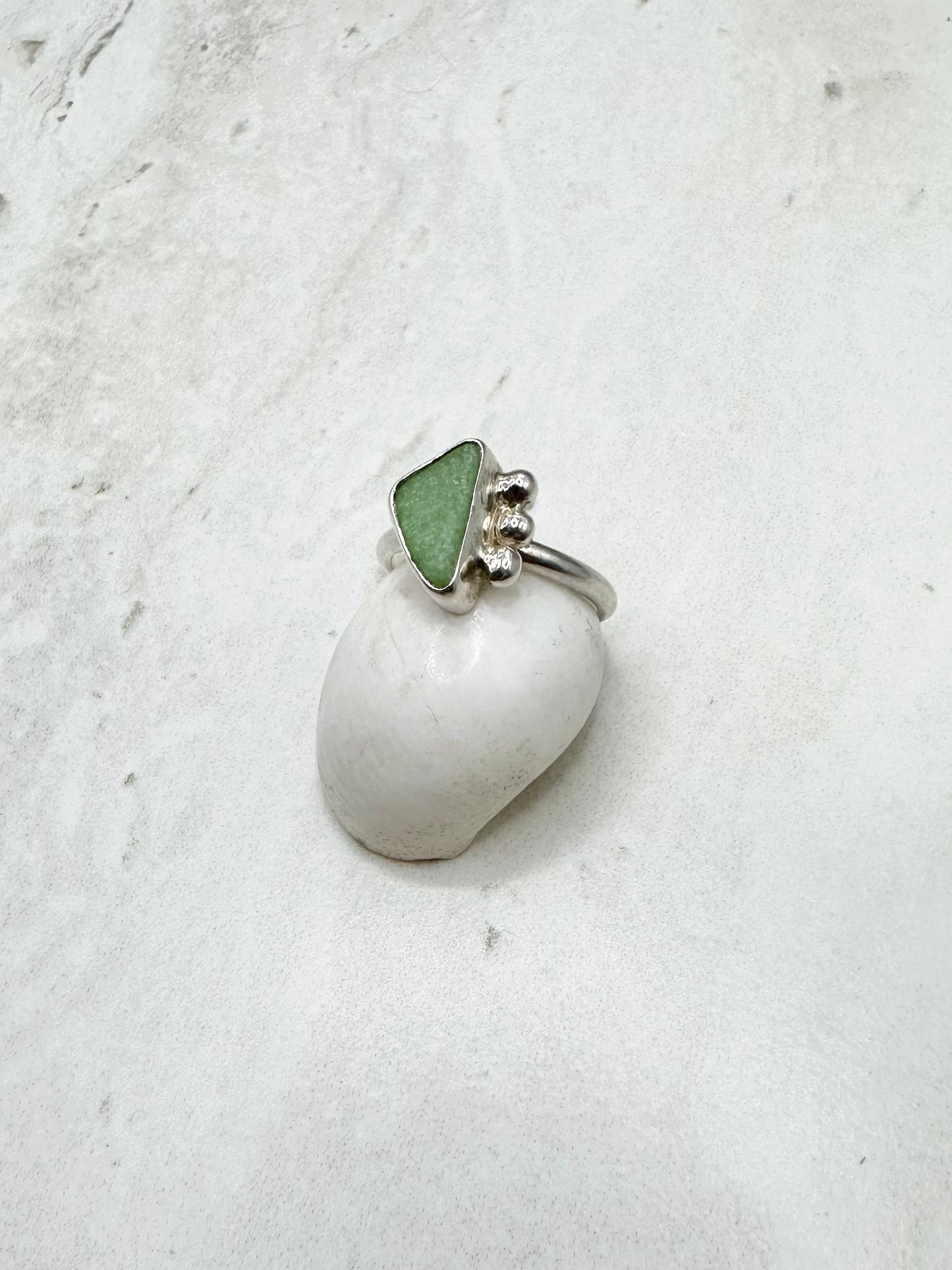 Frosted Green Seaglass Ring Silver - M