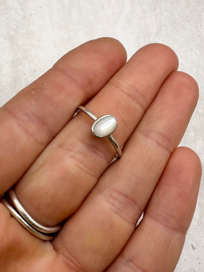 Mother of Pearl Ring Silver