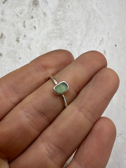 Green Seaglass Ring Silver - P