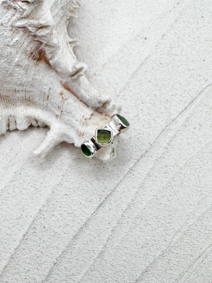 Silver Seaglass Ring in Green