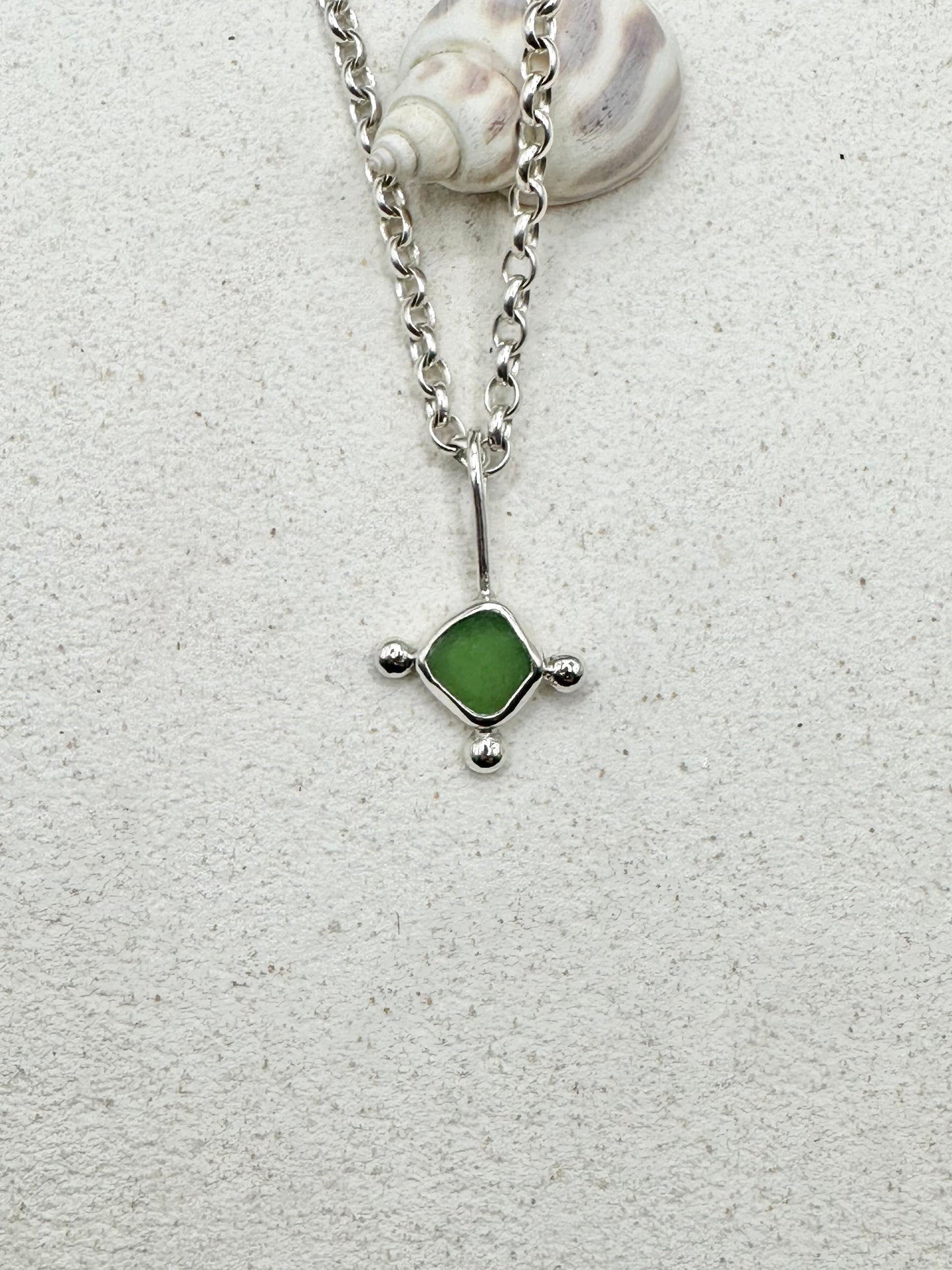Green Sunburst Pendant Silver