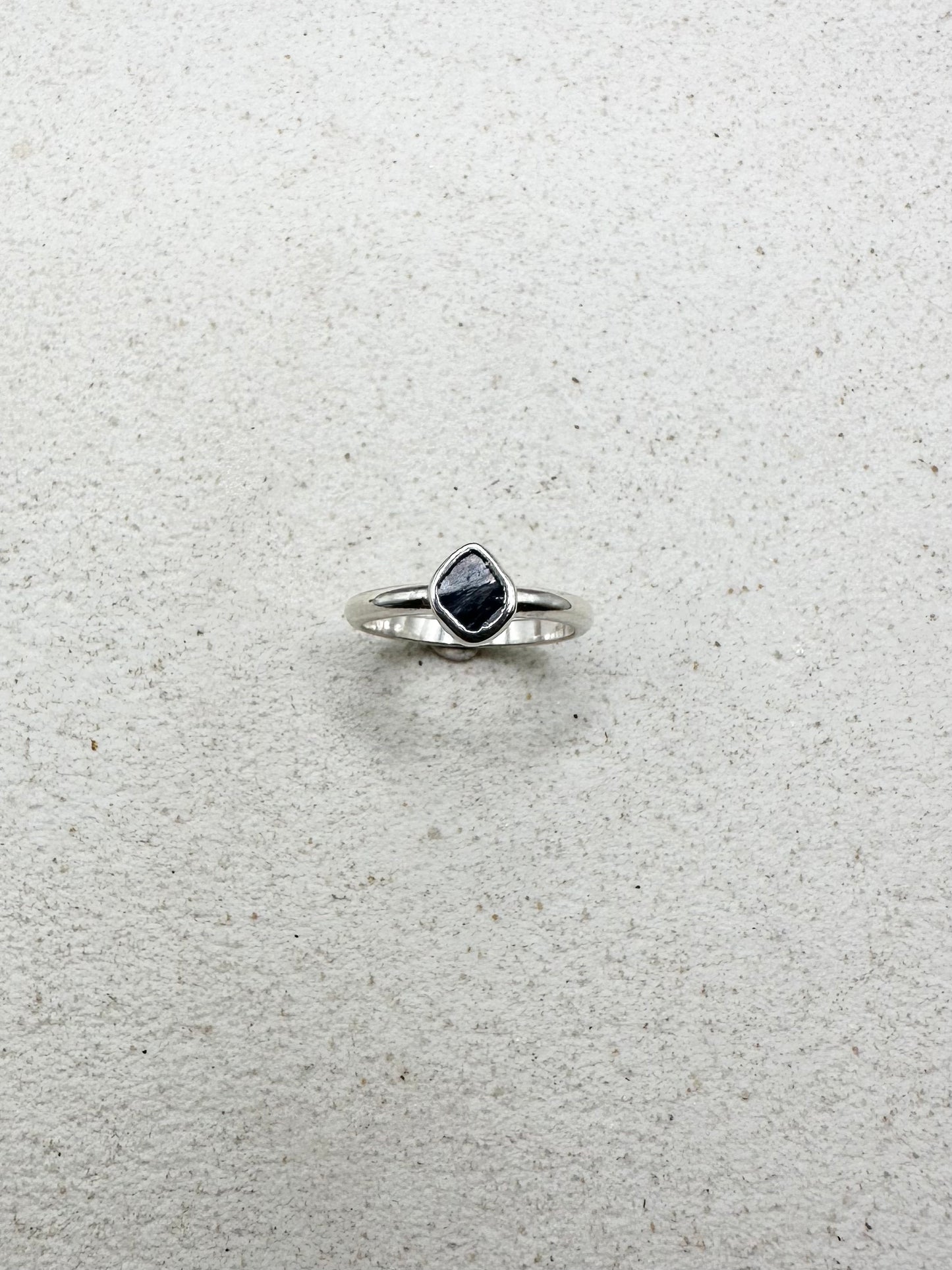Mussel Shell Ring Silver