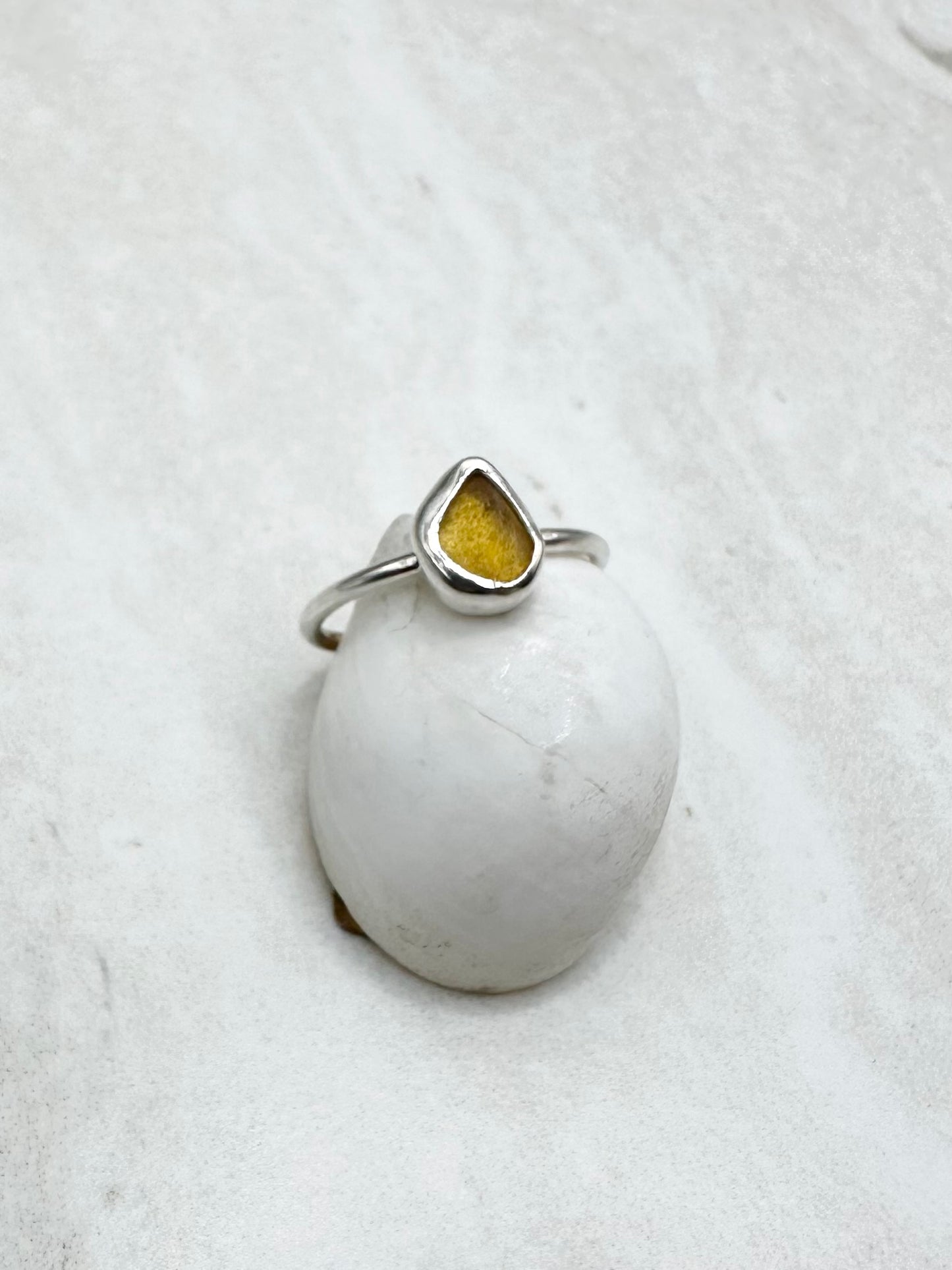 Yellow Seaglass Ring Silver - N
