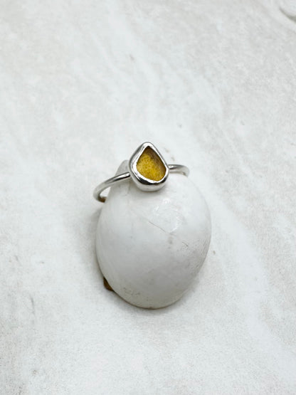 Yellow Seaglass Ring Silver - N