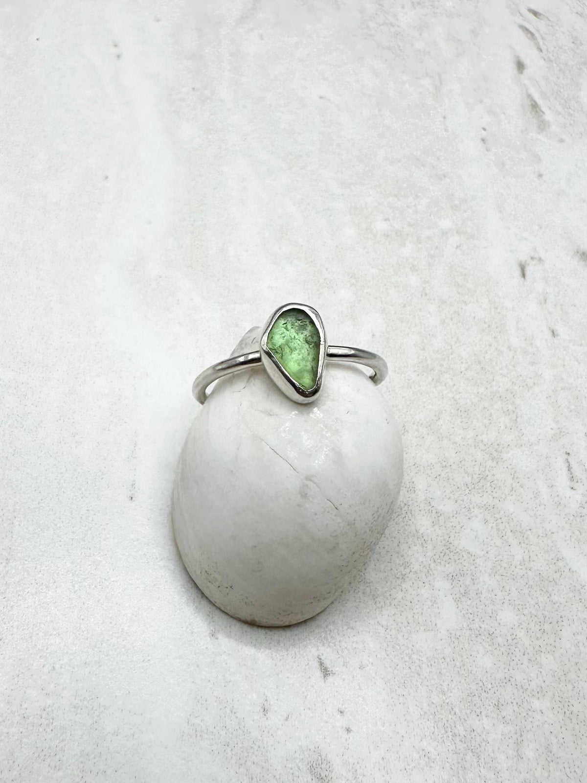 Green Seaglass Ring Silver - N