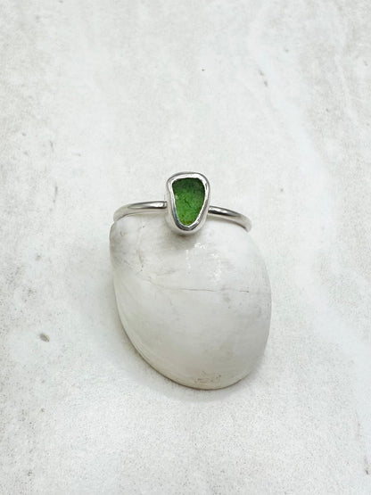 Green Seaglass Ring Silver - N