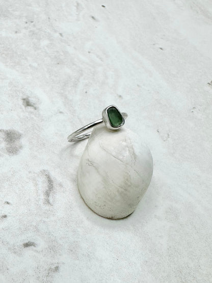 Green Seaglass Ring Silver - P