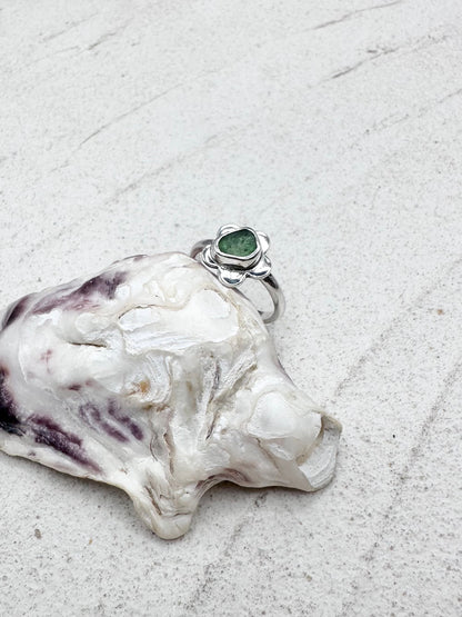 Green Seaglass Flower Ring Silver