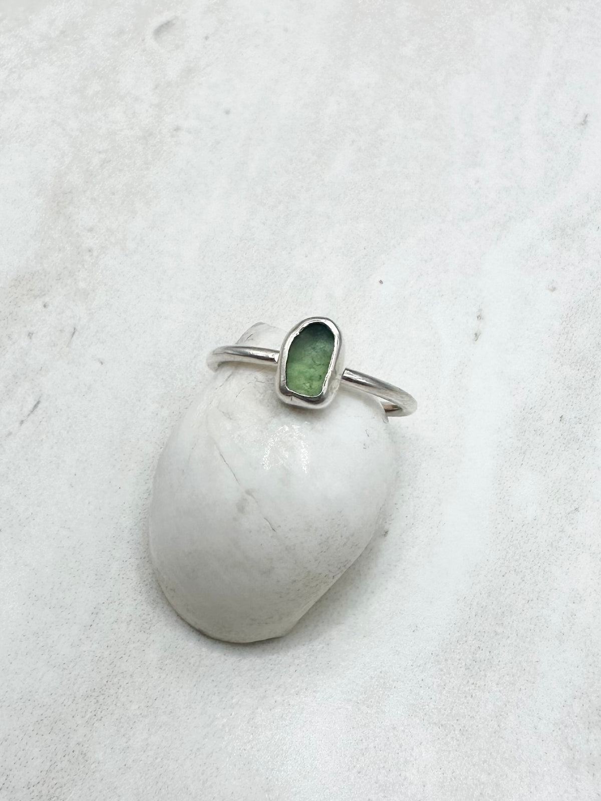 Green Seaglass Ring Silver - N.5