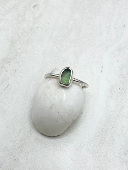 Green Seaglass Ring Silver - N.5