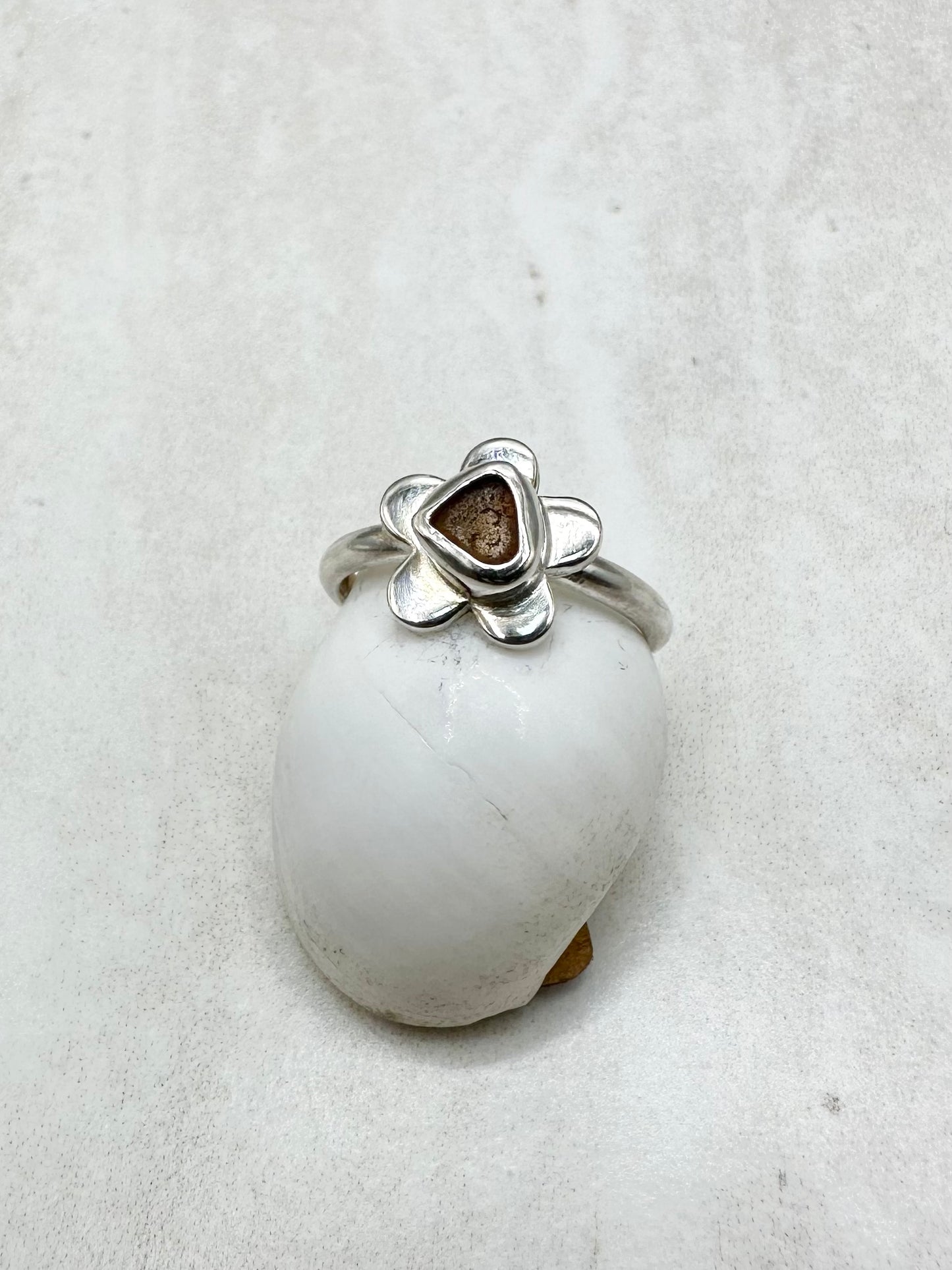 Amber Seaglass Flower Ring Silver - O