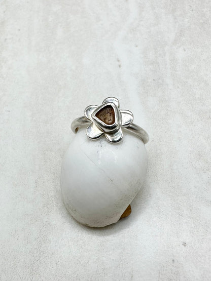 Amber Seaglass Flower Ring Silver - O
