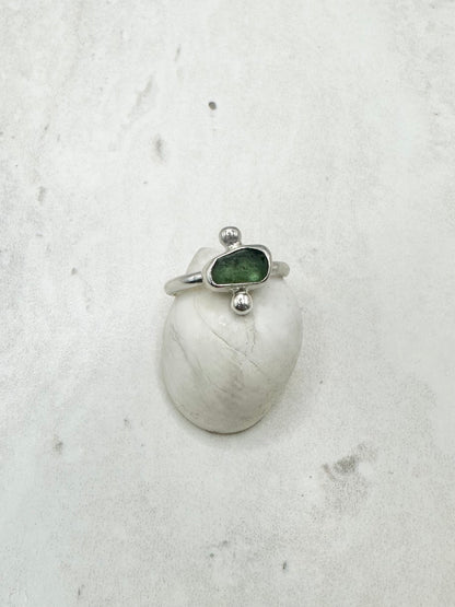 Green Seaglass Ring Silver - N