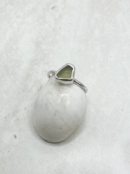 Light Green Seaglass Ring Silver - L