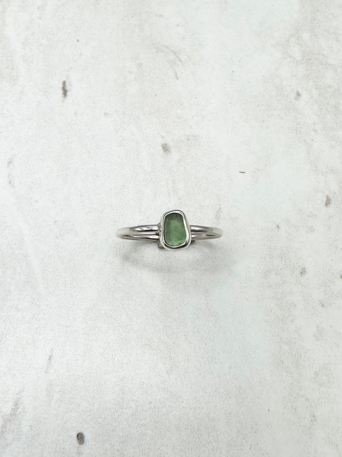Green Seaglass Ring Silver - P
