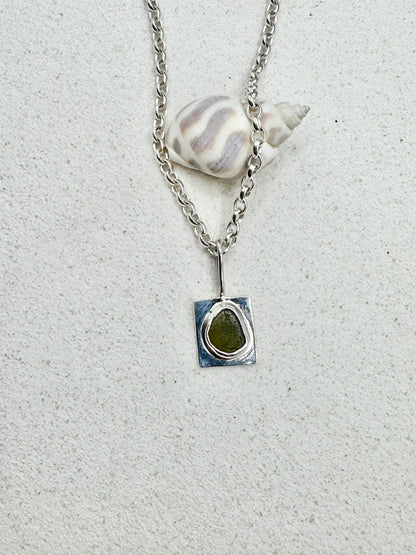 Green Wayfinder Pendant Silver