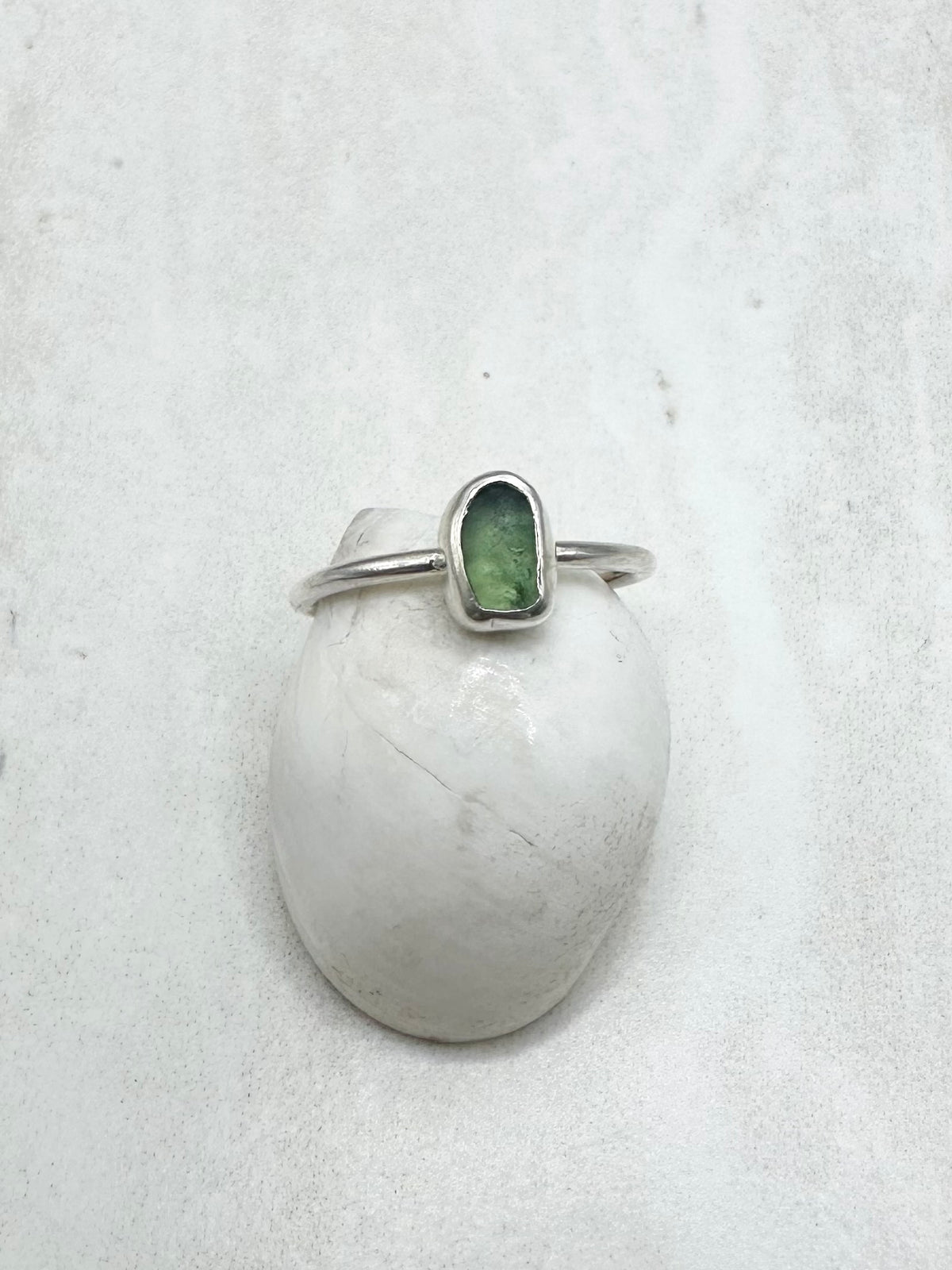 Green Seaglass Ring Silver - N.5