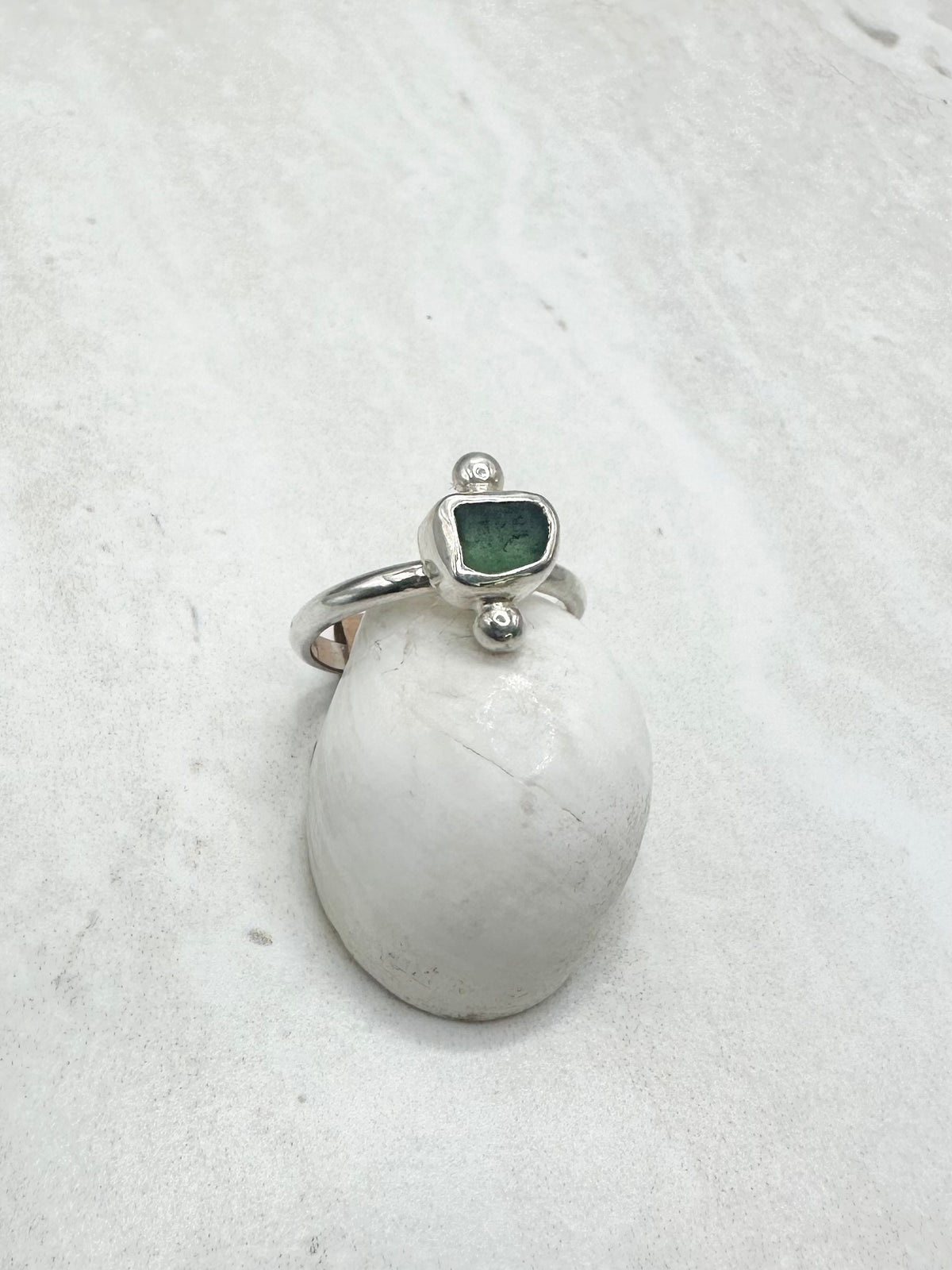 Green Seaglass Ring Silver - N