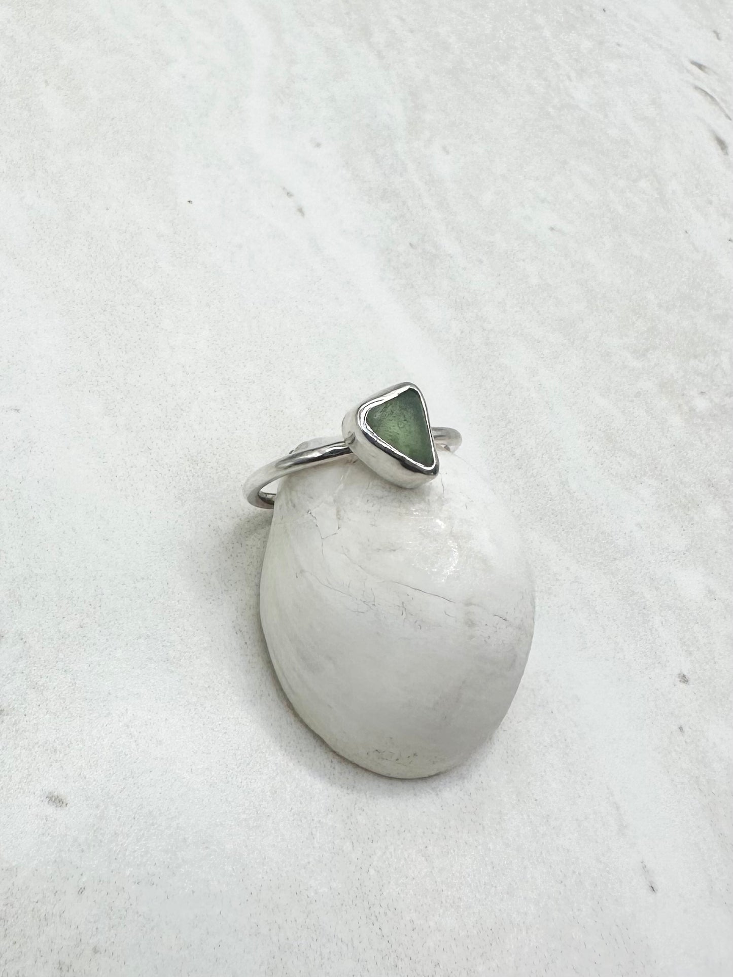 Green Seaglass Ring Silver - K