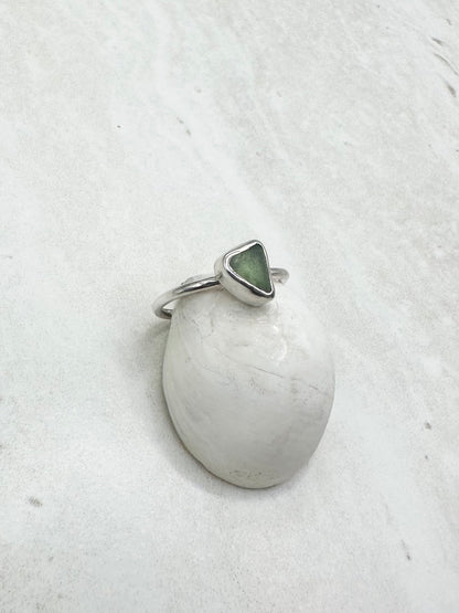 Green Seaglass Ring Silver - K